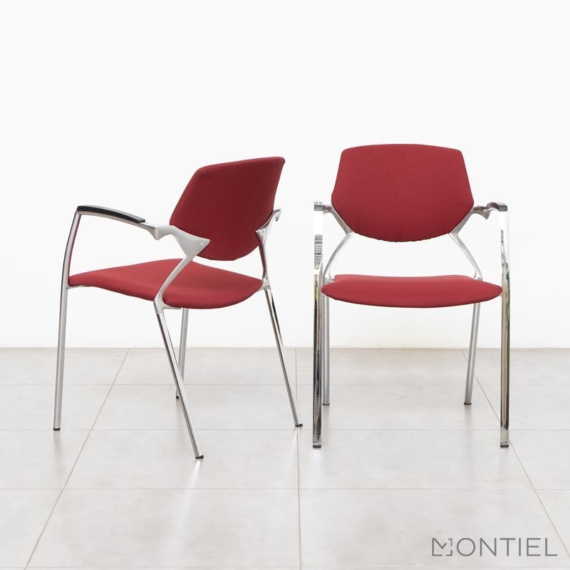 Silla Confidente Tapizada Sara de Oken - Montiel