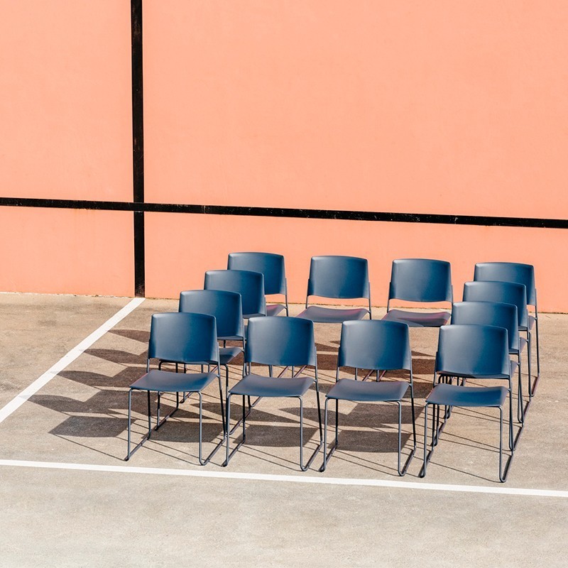 Silla de diseño EMA de ENEA - Muebles Montiel