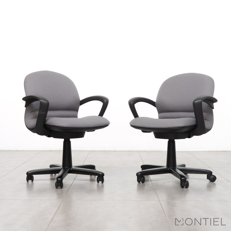 Silla Giratoria de Oficina con Brazos fijos Activa