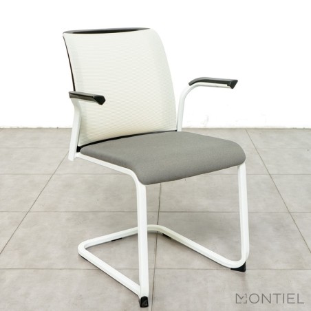 Silla Confidente Respaldo de malla Eastside - Steelcase