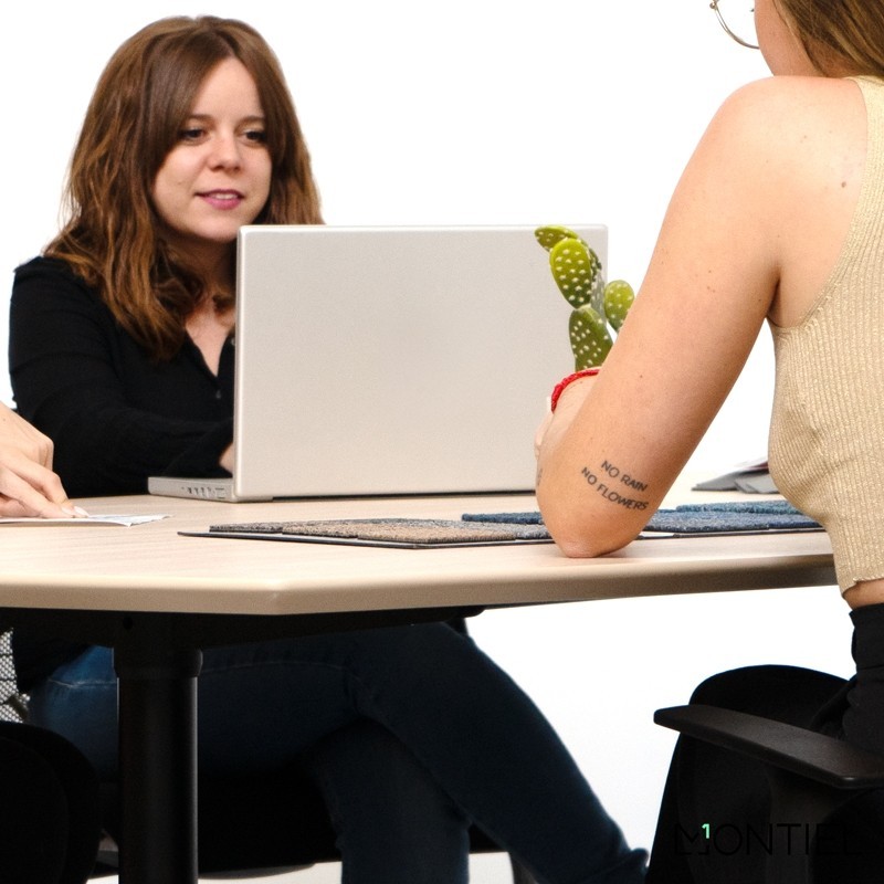▷ Mesa de Reunión Sharp de Herpesa - Oficinas Montiel