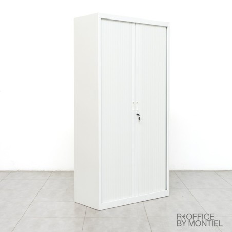 Armario Puertas Persiana de MoreSquared - Montiel