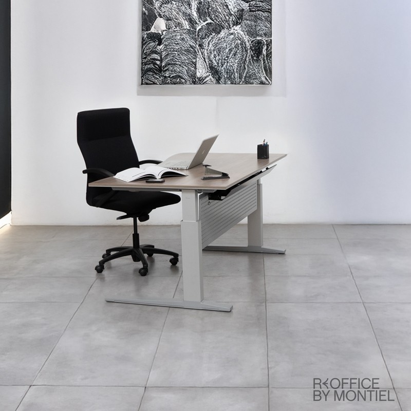 Mesa Escritorio Elevable con Faldón Level Lift de Bene - Montiel