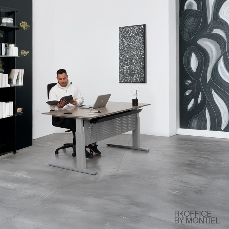 Mesa Escritorio Elevable con Faldón Level Lift de Bene - Montiel