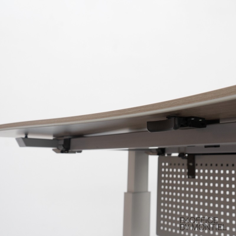 Mesa Escritorio Elevable con Faldón Level Lift de Bene - Montiel