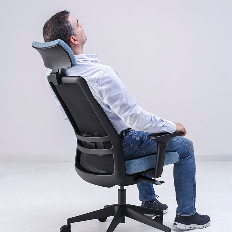 Silla Escritorio Giratoria Bold de Mobel Línea - Montiel