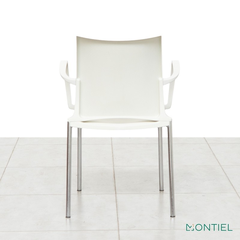 Silla Blanca 4 patas para Recepción de Akaba - Montiel