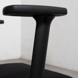 Silla Ergonómica Negra Brazos 3D Estrechos Open Mind de Sedus Silla Ergonómica Negra Brazos 3D Estrechos Open Mind de Sedus