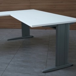 Mesa Oficina Madera Blanca 160x170 cm. con Ala de Levira Mesa Oficina Madera Blanca 160x170 cm. con Ala de Levira