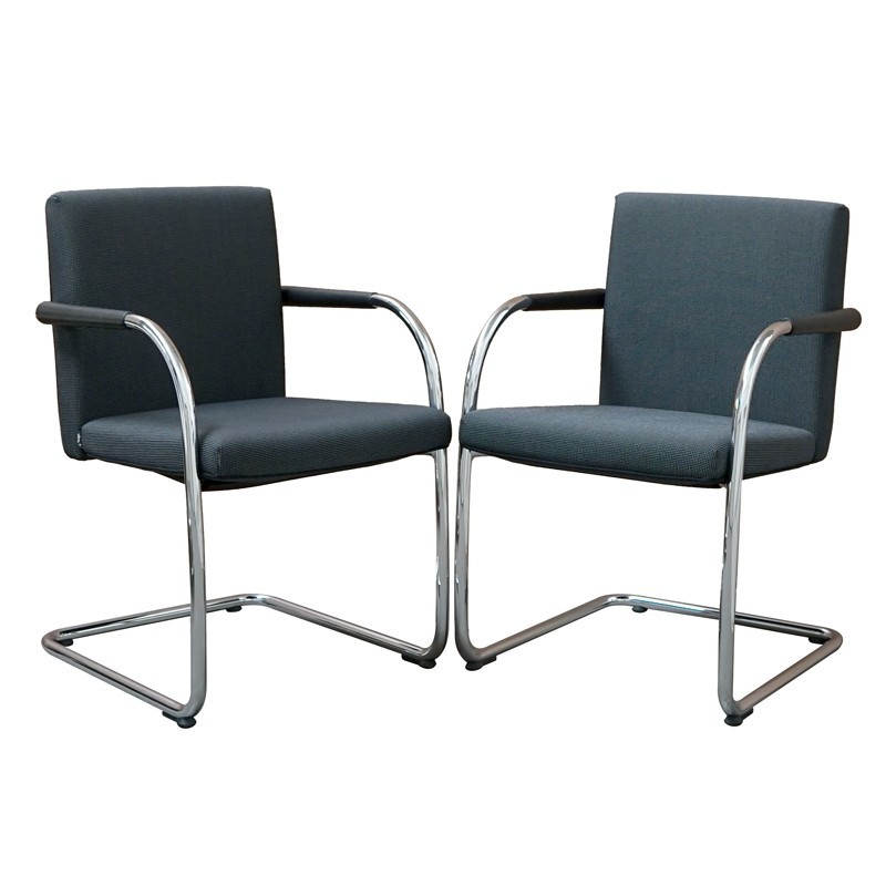 Silla Confidente Personalizable de Vitra - Montiel