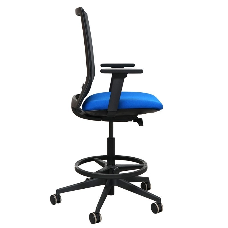 Taburete con Ruedas y Brazos 3D de Forma 5 - Montiel