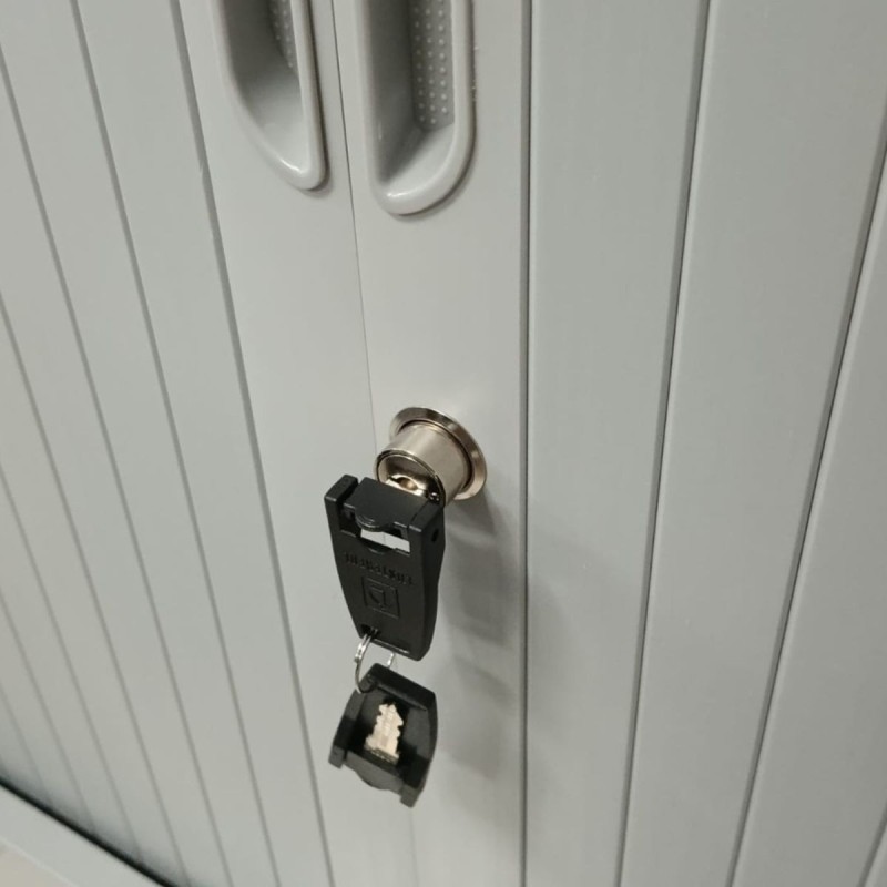 Armario Metálico Alto Austin de Euromof - Montiel