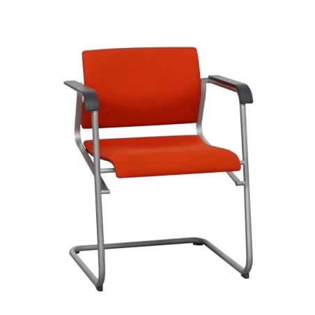 Silla Confidente Base Patín y Reposabrazos de Wilkhahn