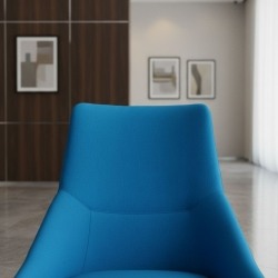 Butaca Azul Patas Madera Bow de Forma 5