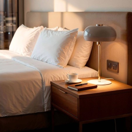 Lámpara de Mesa Pequeña de Metal Tulim Bhavin - Montiel