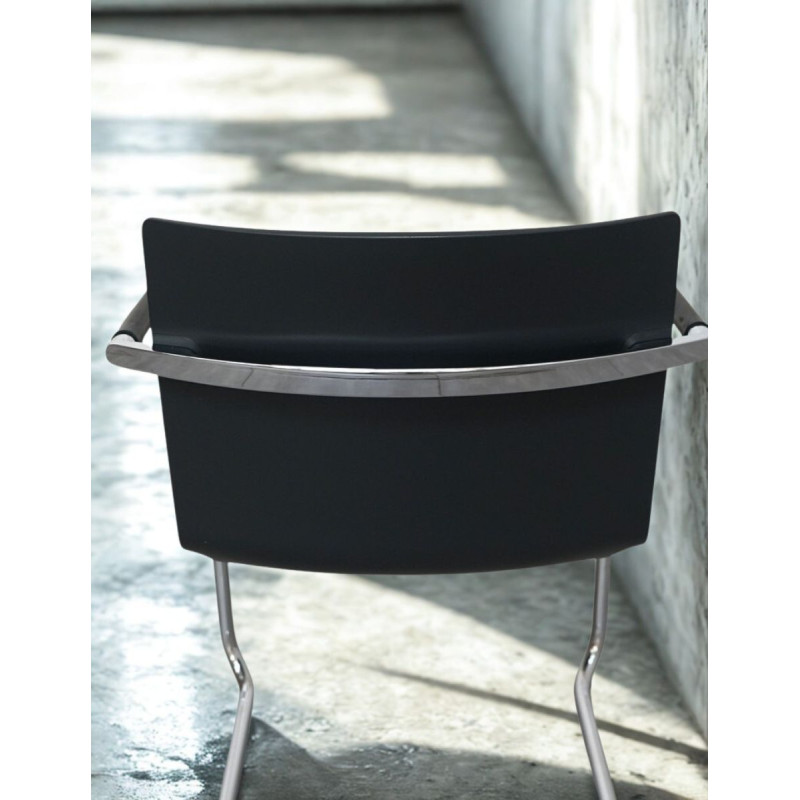 Silla para salas de Espera Base Patín de Wilkhahn - Montiel