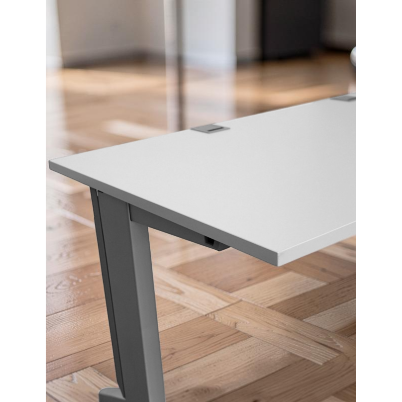 Mesa Escritorio Madera con Pasacables Fusión de Steelcase - Montiel