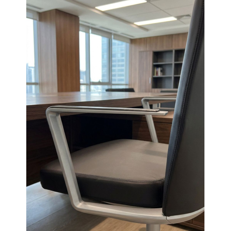 Silla Autoretorno Cron Serie 20 de Actiu - Montiel