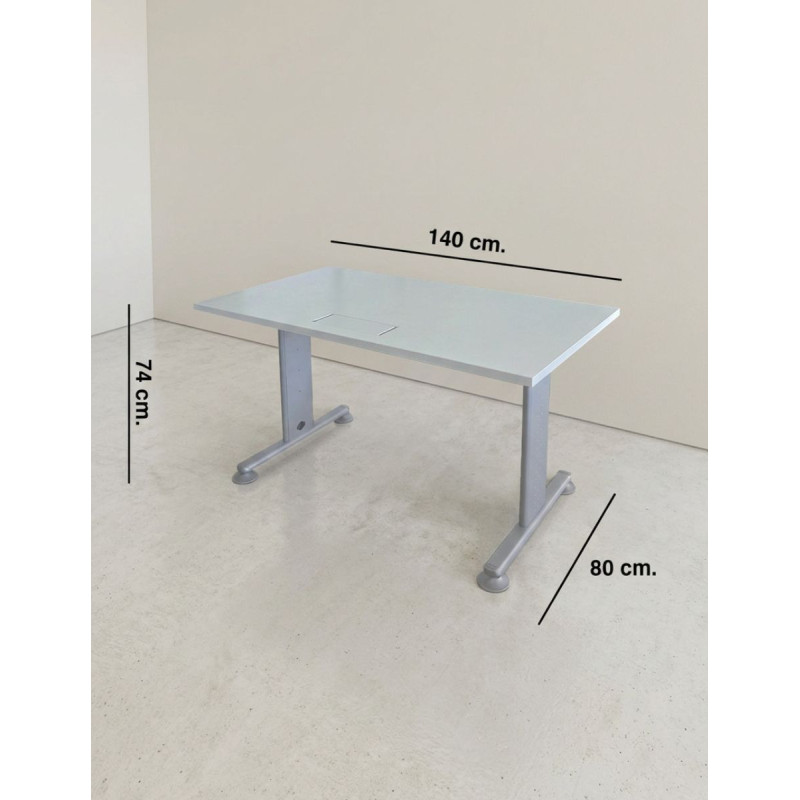 Mesa Blanca Oficina Recta 140x80 cm. MM1833 de Montiel
