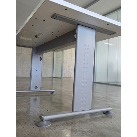 Mesa Blanca Oficina Recta 140x80 cm. MM1833 de Montiel