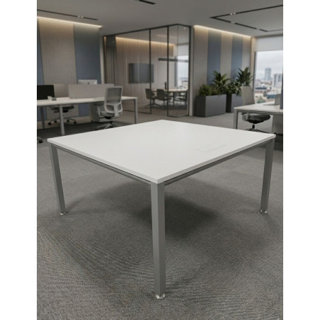 Mesa Cuadrada Blanca Vital de Actiu - Montiel