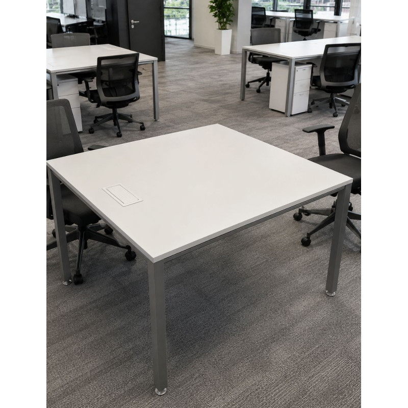 Mesa Cuadrada Blanca Vital de Actiu - Montiel