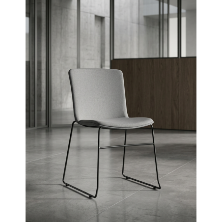 Silla Confidente Glove de Forma 5 - Montiel