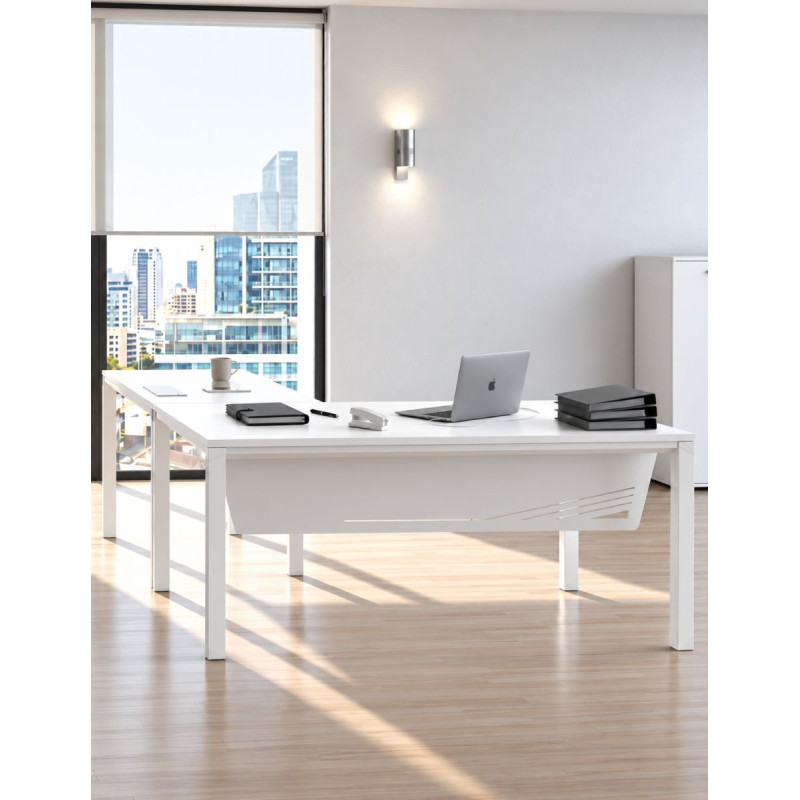 Mesa en L para Oficinas Metrik de Kesta