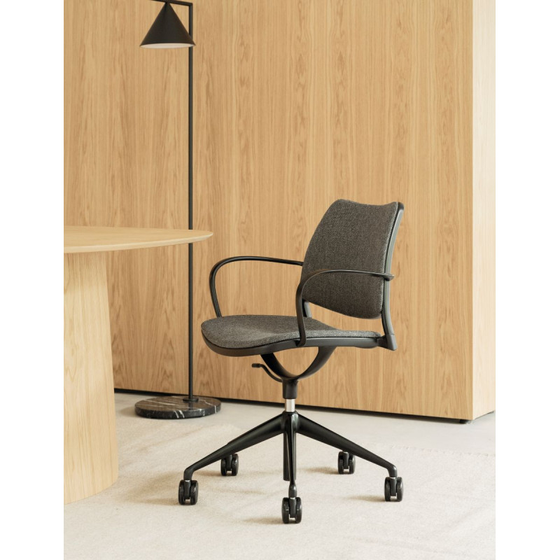 Silla de Diseño Gas de Stua Apilable - Montiel