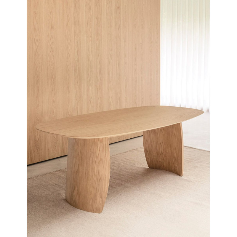 Mesa de Diseño Petal para Reuniones de Stua - Montiel