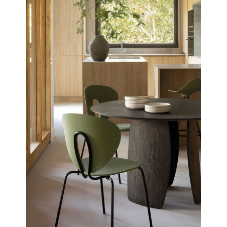 Mesa de Diseño Petal para Reuniones de Stua - Montiel