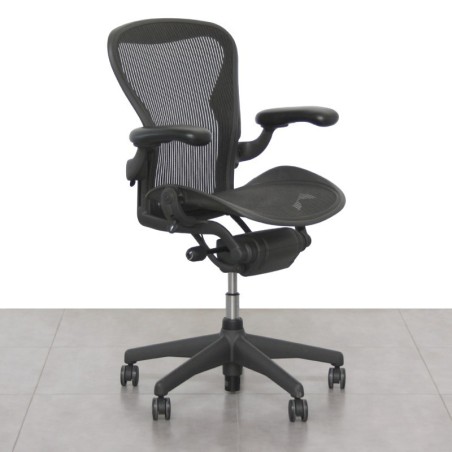 Silla Ergonómica Aeron de Herman Miller - Talla B - Muebles Montiel