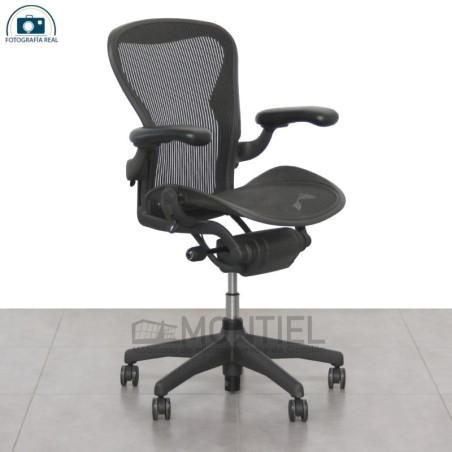 Silla Ergonómica Aeron de Herman Miller - Talla B - Muebles Montiel