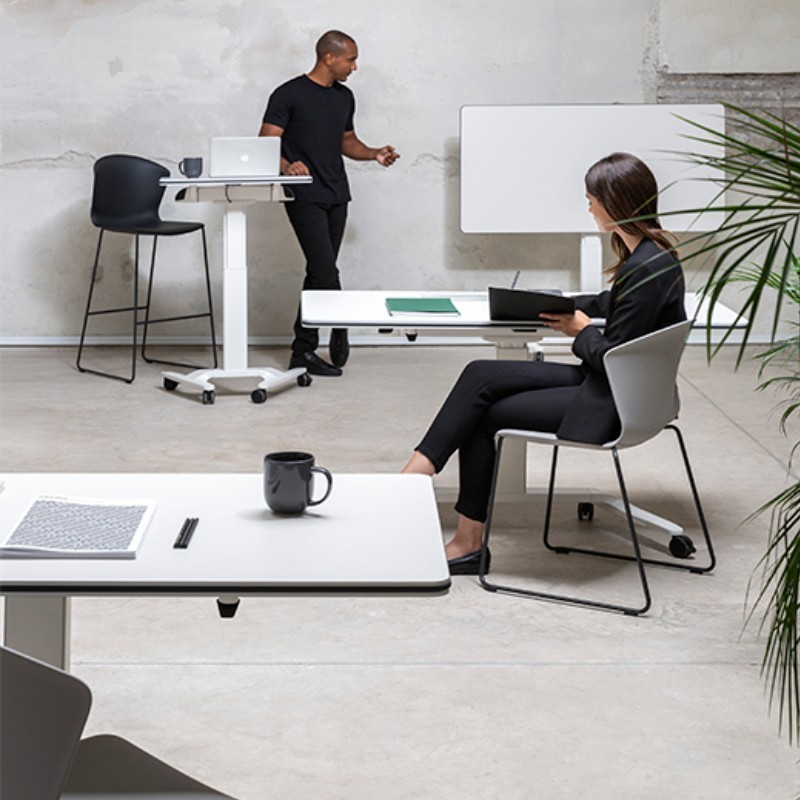 Mesa de Formación Plegable y Elevable en Altura Talent 500 de Actiu