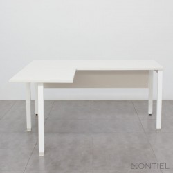 Mesa de Dirección Blanca con Ala y faldón de melamina NEW Mesa de Dirección Blanca con Ala y faldón de melamina NEW