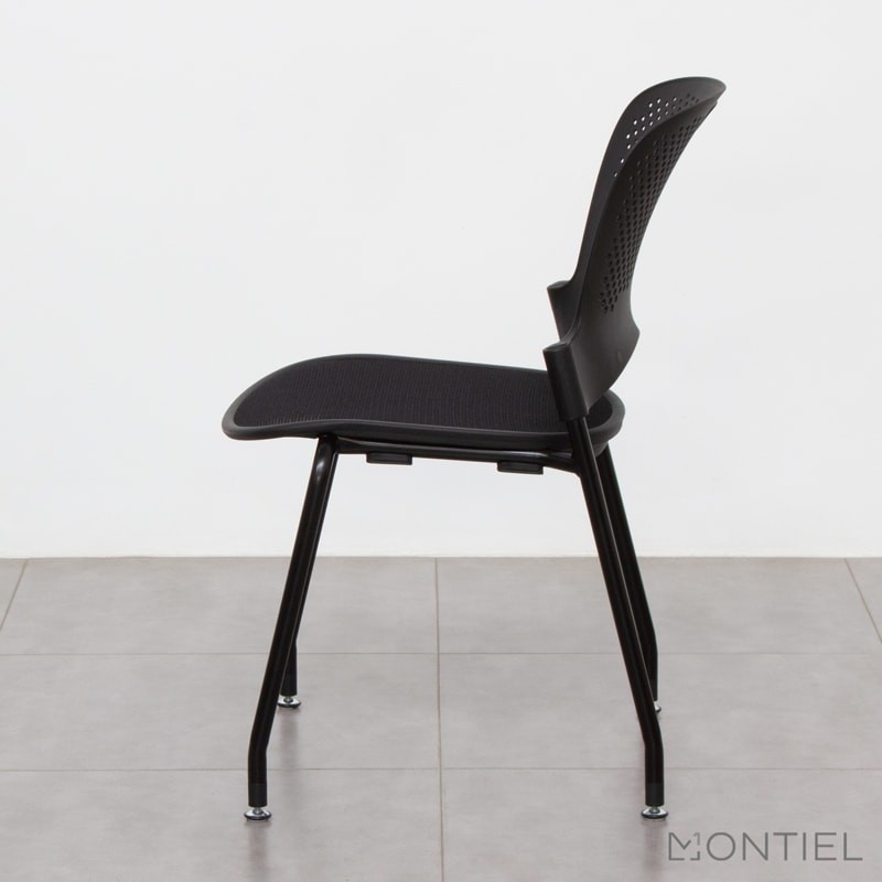 ▷ Silla Confidente Negra Caper de Herman Miller - Muebles Montiel
