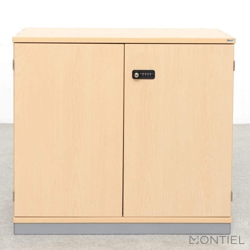 Armario Bajo con Cierre de Código de Kinnarps - Montiel