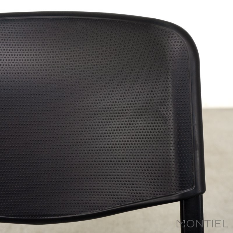 Silla Confidente Oficina de Leo Negra Montiel - OUTLET