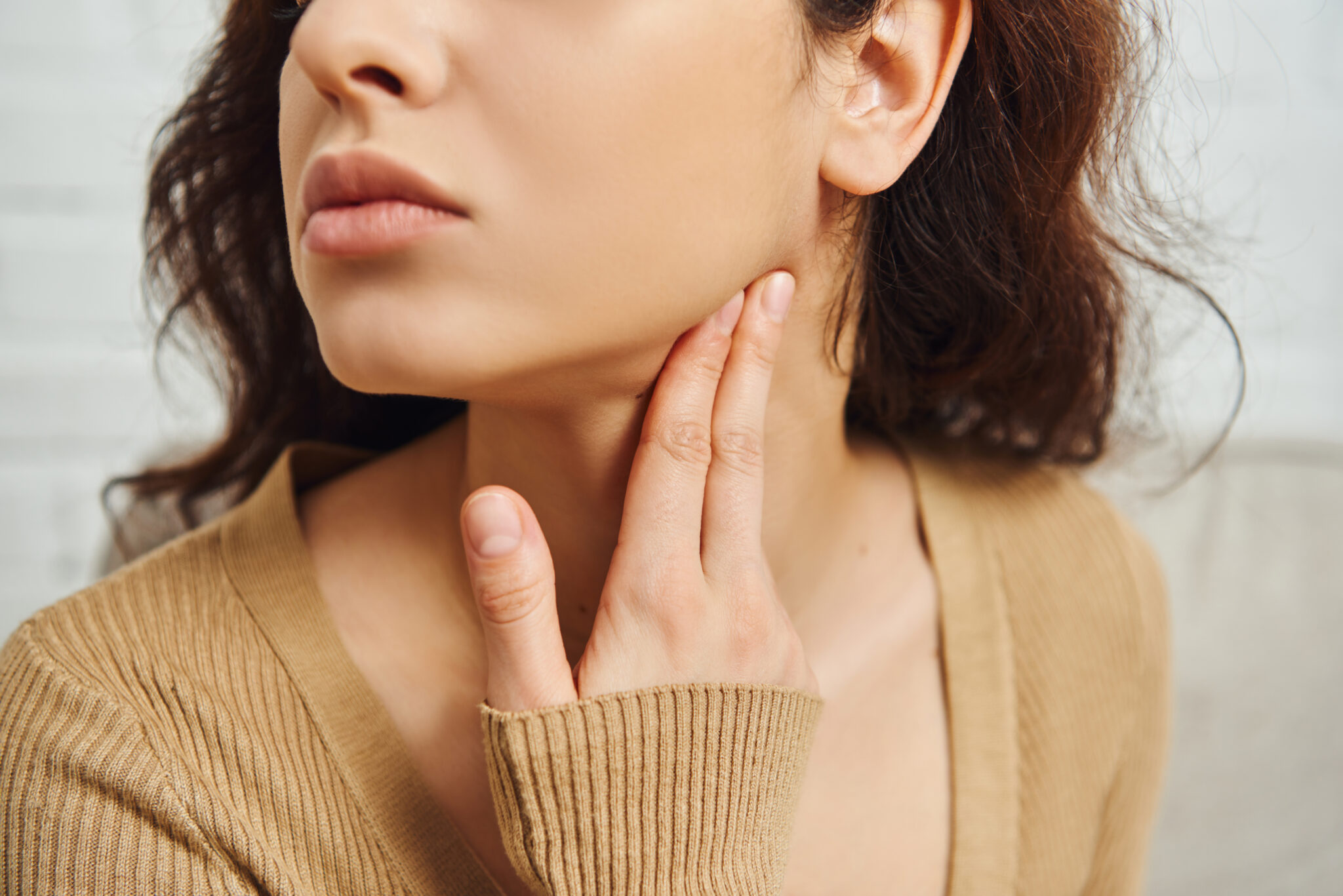 Cómo relajar la mandíbula y evitar tensión en la cara al trabajar