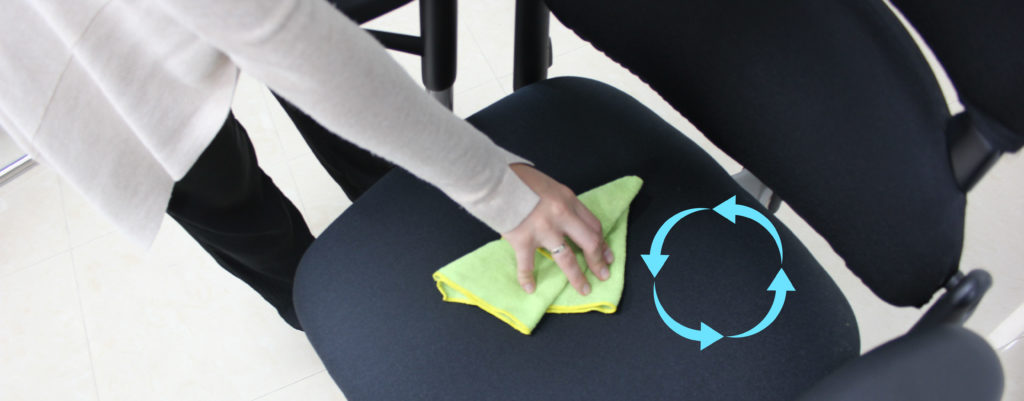 cómo limpiar una silla de oficina