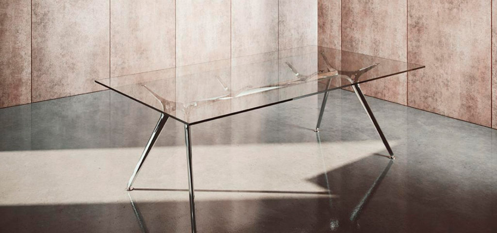 que sillas poner mesa cristal