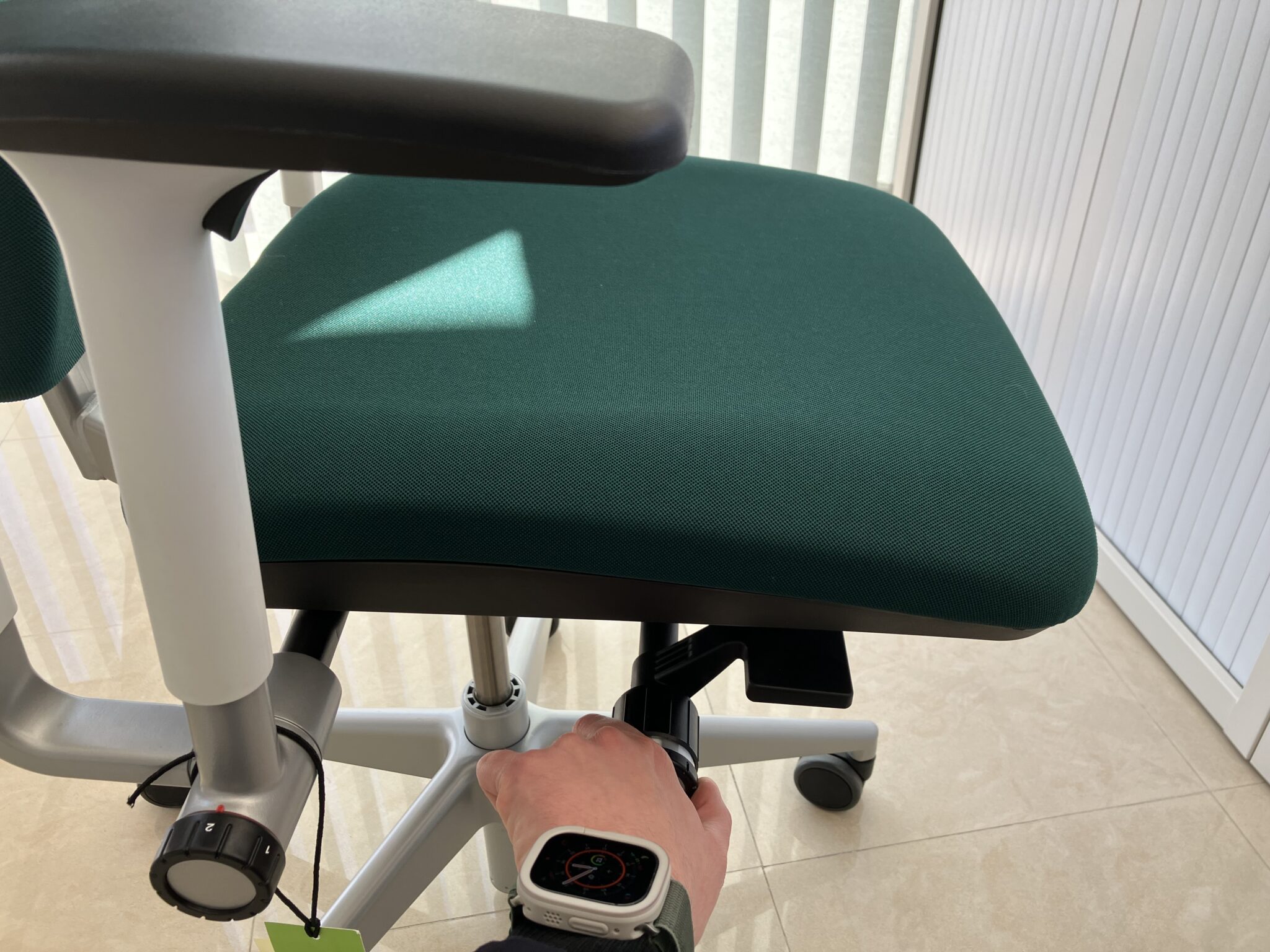 partes silla de oficina y para que sirven las palancas