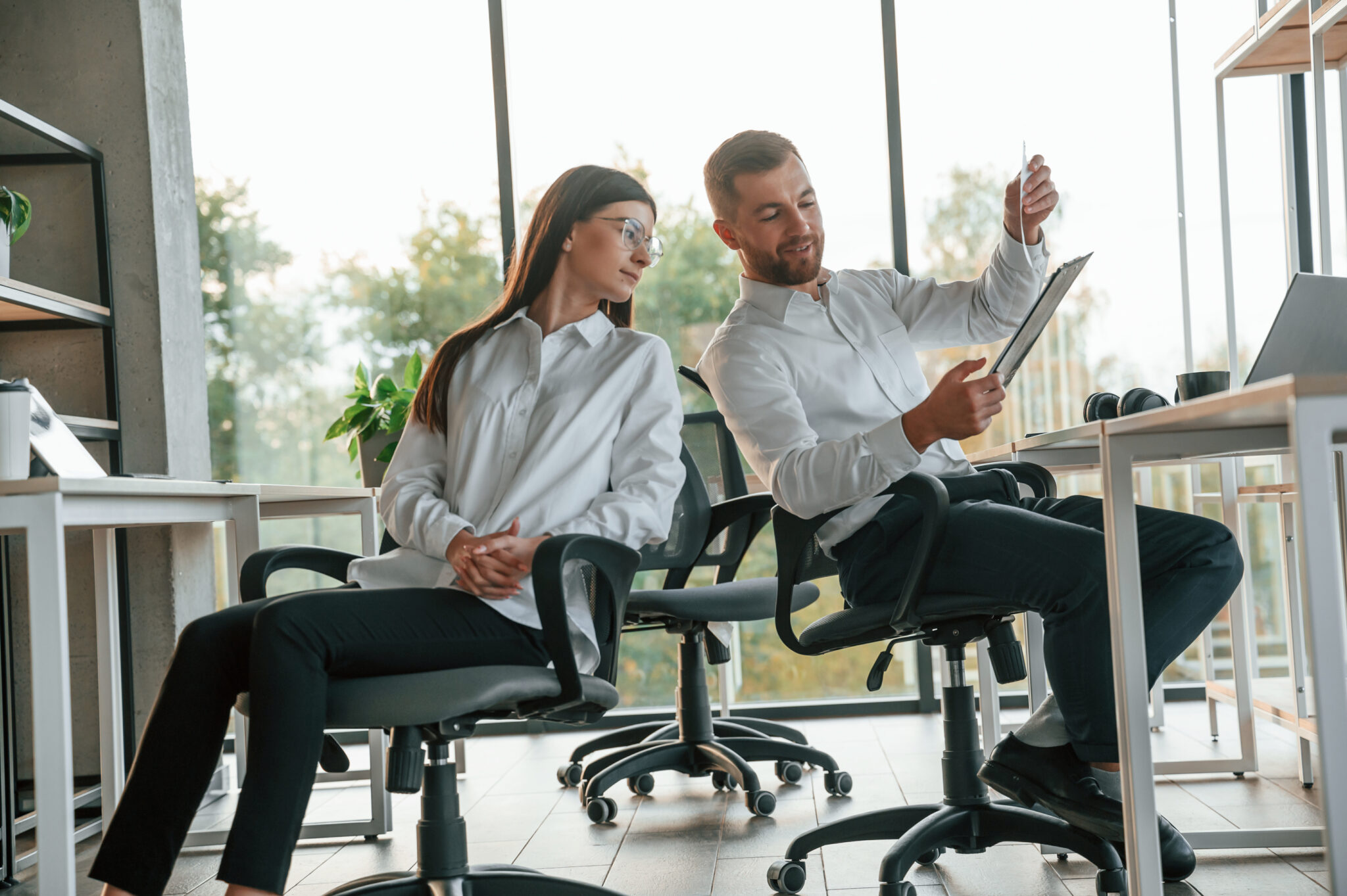 ¿Teletrabajas? Descubre la importancia de una silla ergonómica