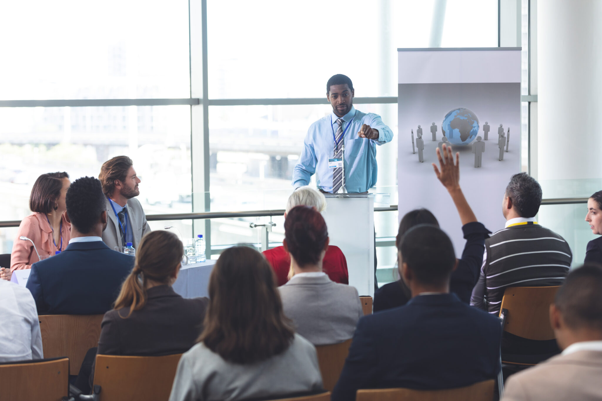 Cómo Diseñar una Sala de Conferencias