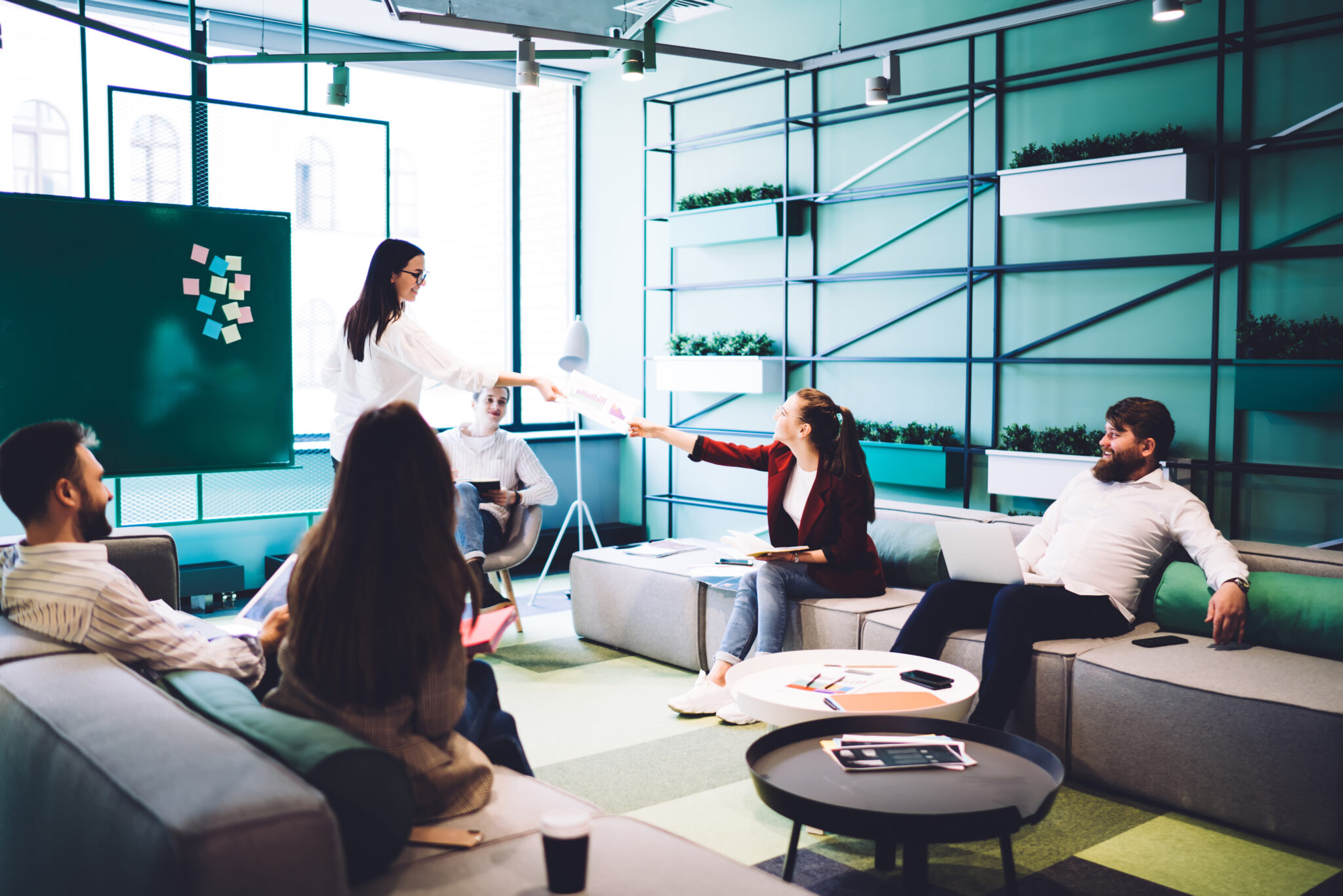 Cómo la distribución de la oficina influye en el comportamiento de los empleados