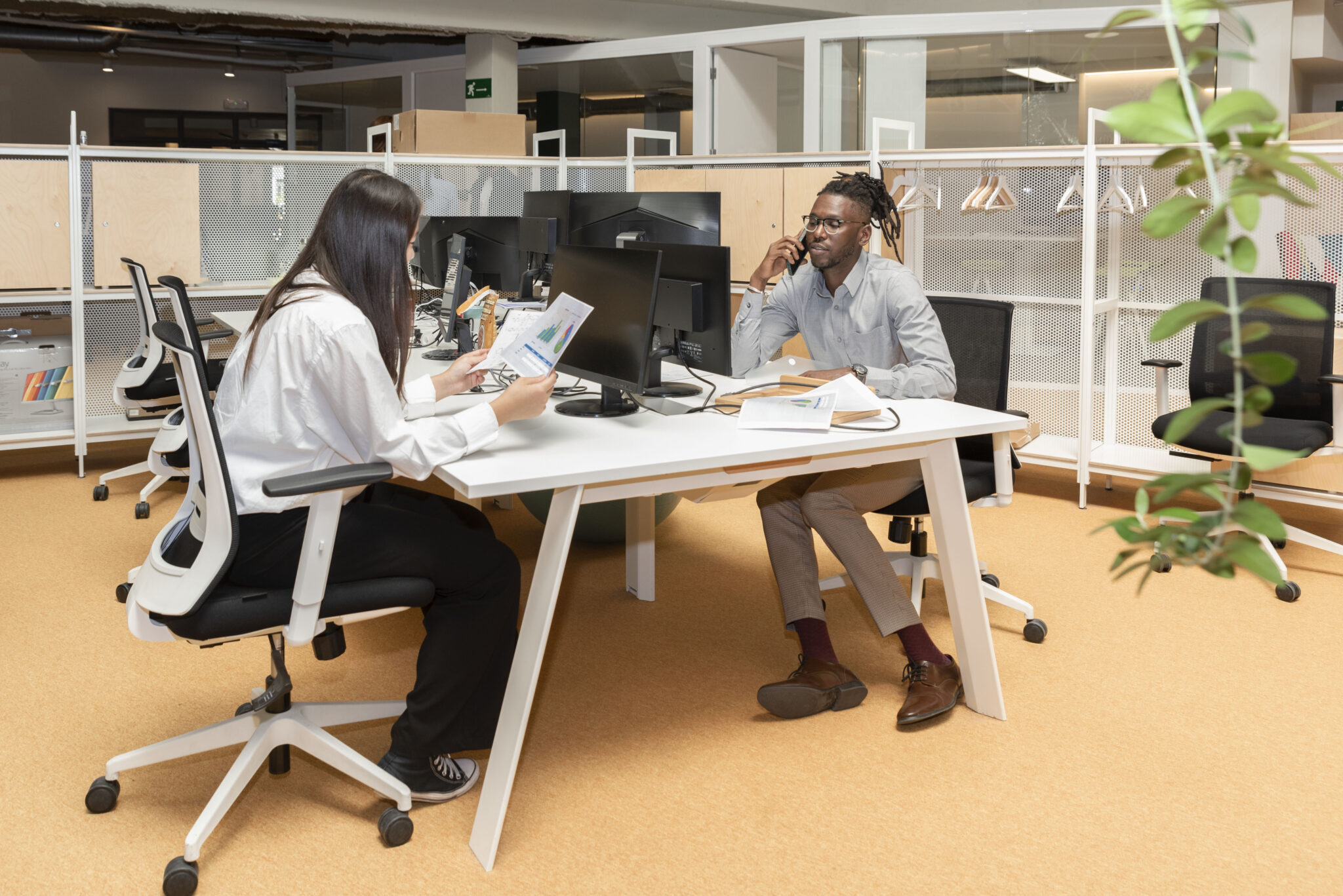 Hot desking: la nueva forma de trabajar que está transformando las oficinas
