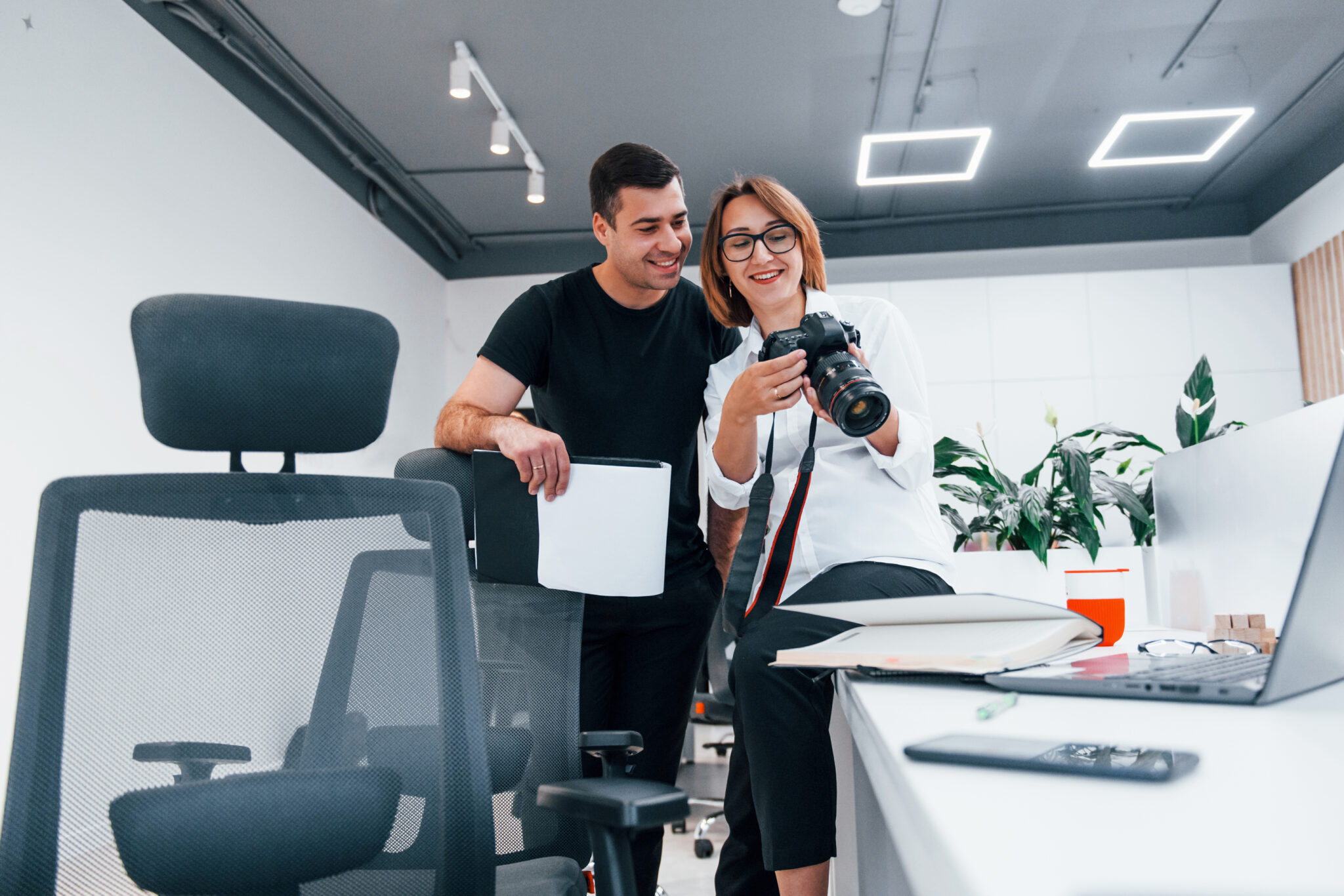 Muebles de Oficina Modernos: Cómo Usar Estilos Tradicional y Contemporáneo en tu Espacio de Trabajo