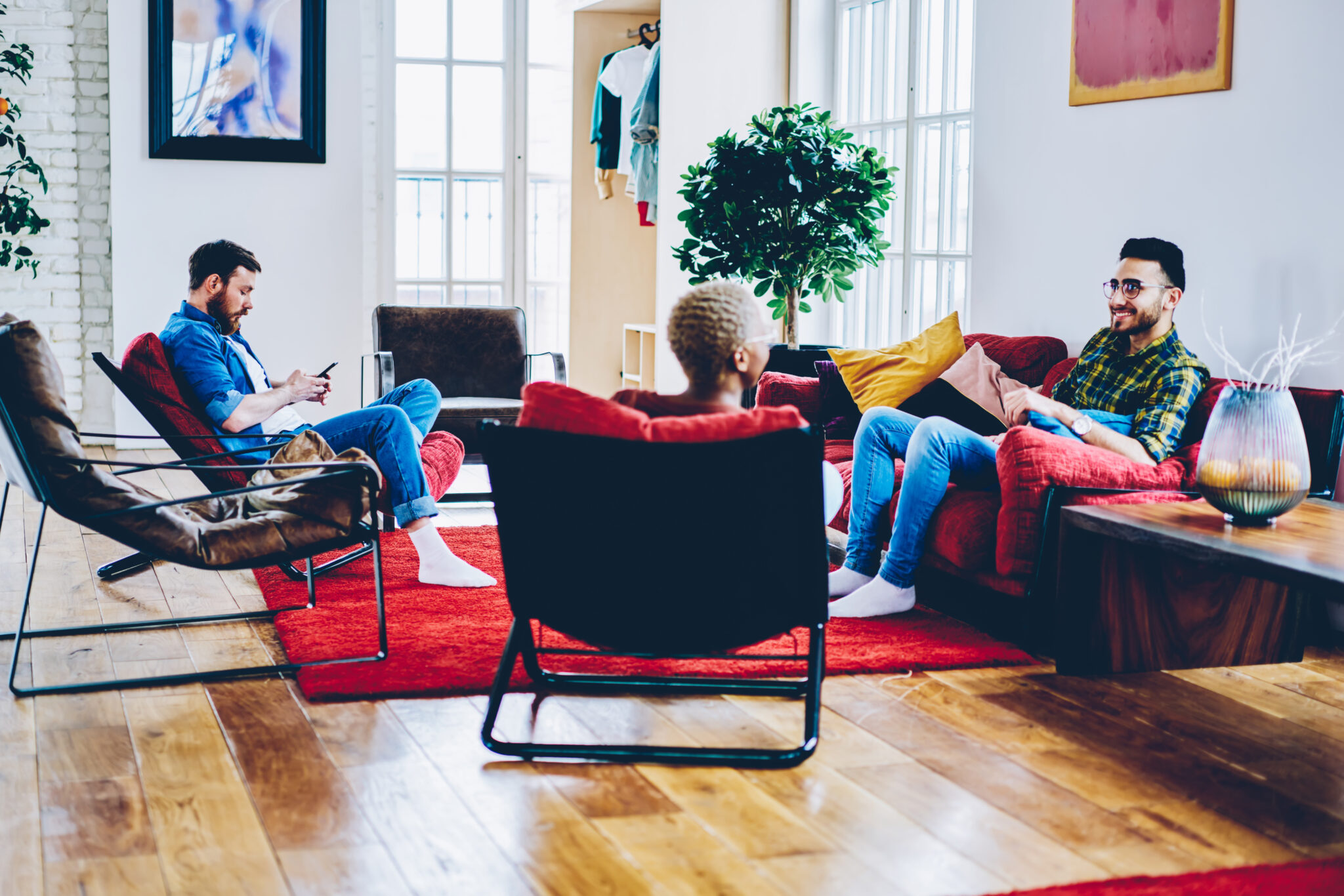 como hacer que su sala de estar corporativa se sienta lujosa