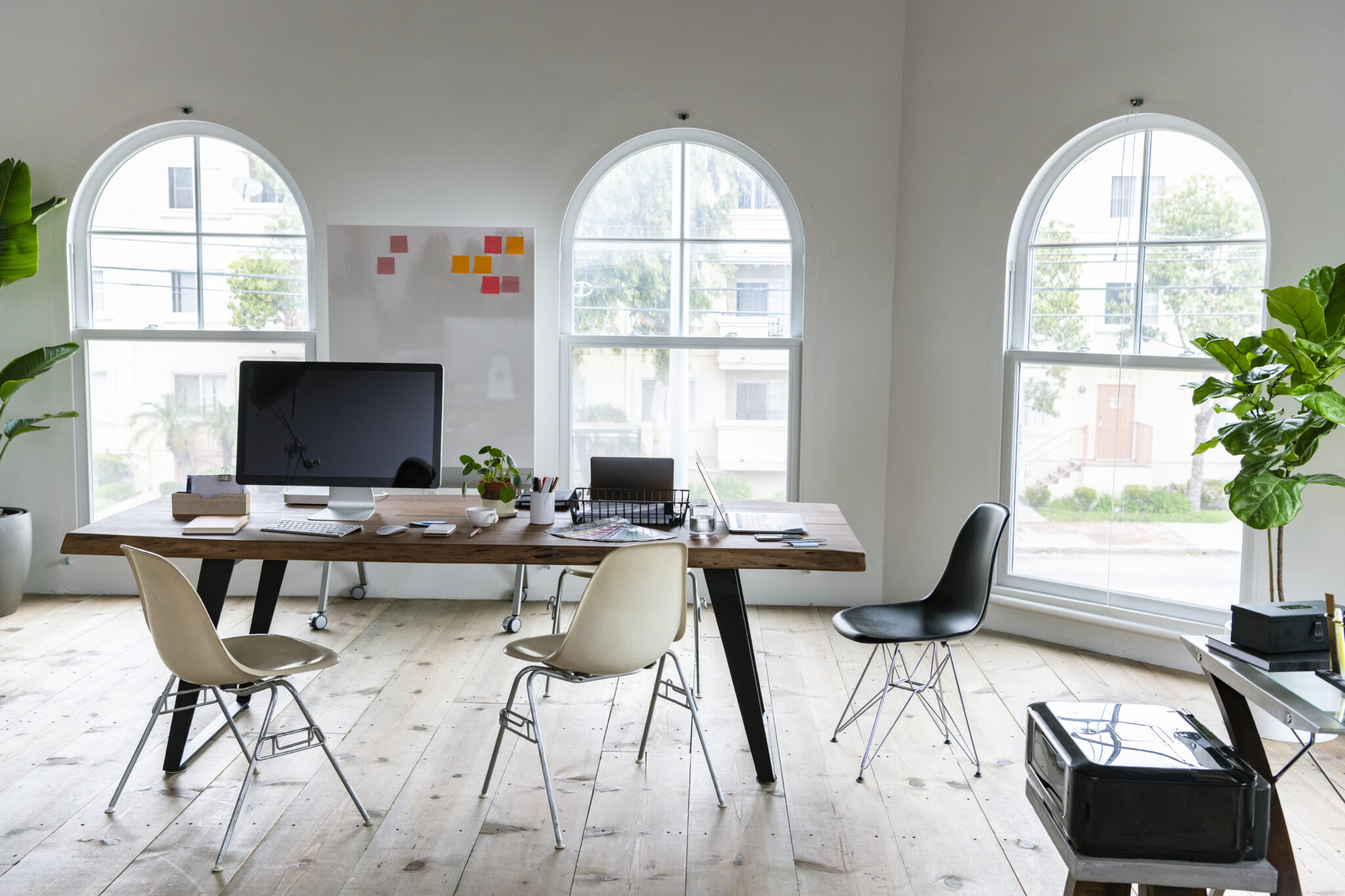 Cómo elegir muebles de oficina con bajo contenido de compuestos orgánicos volátiles (COV)