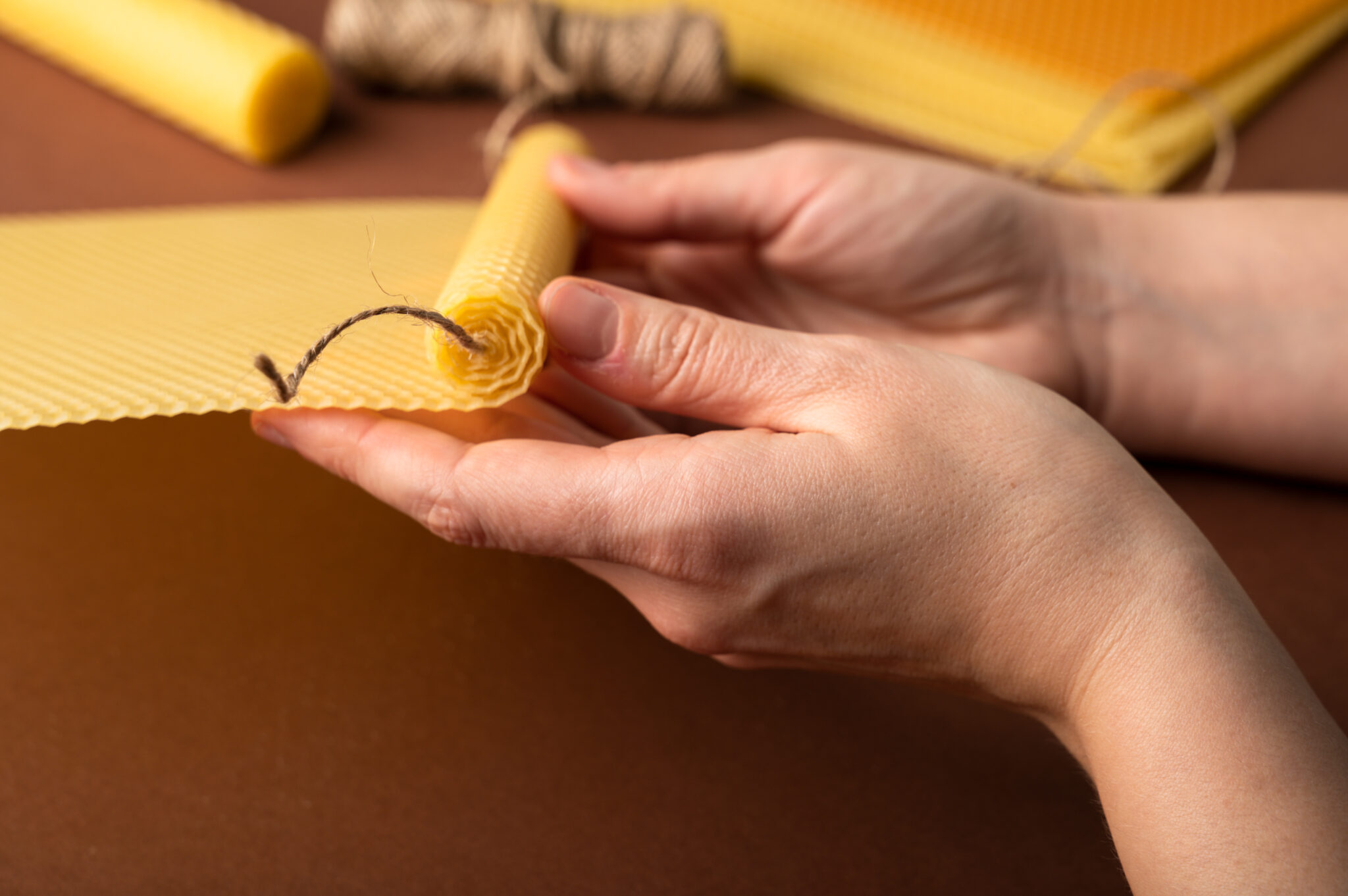 Los Mejores Productos Caseros para el Cuidado de Muebles de Oficina